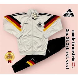 Спортивный костюм Adidas...